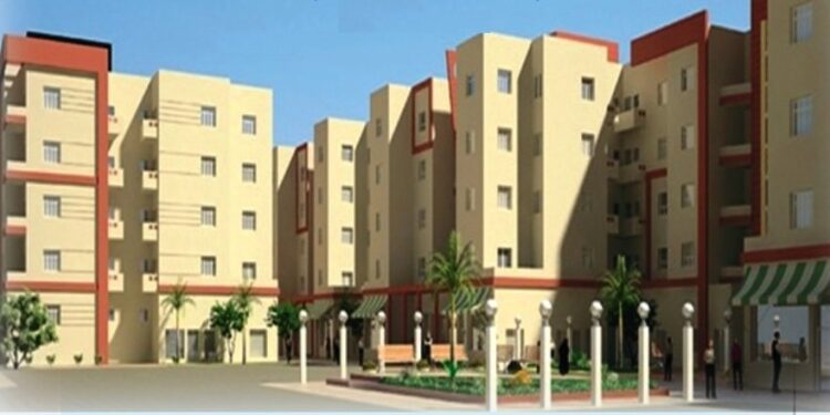 أرض مطار إمبابة