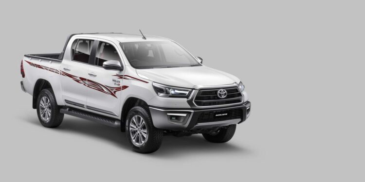 سعر تويوتا هايلكس 2025 في السعودية