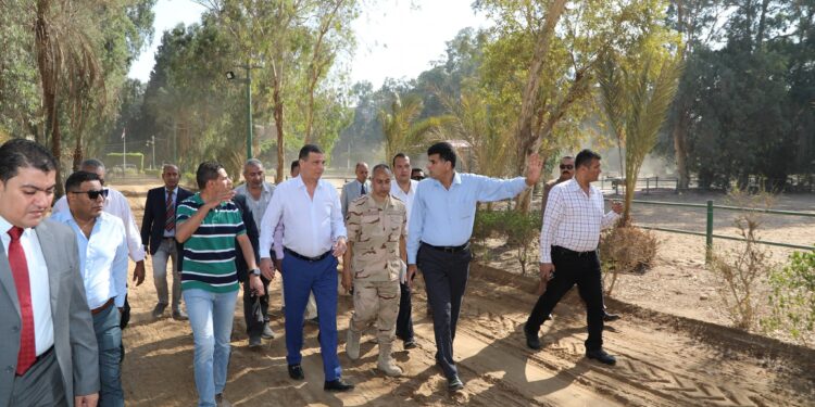 وزير الزراعة يتفقد أعمال التطوير بمحطة الزهراء للخيول العربية