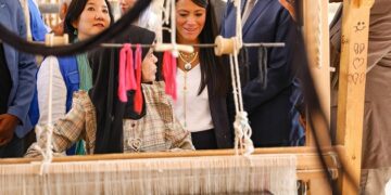 إنتاج الحرير الطبيعي