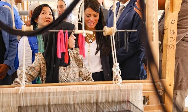 إنتاج الحرير الطبيعي